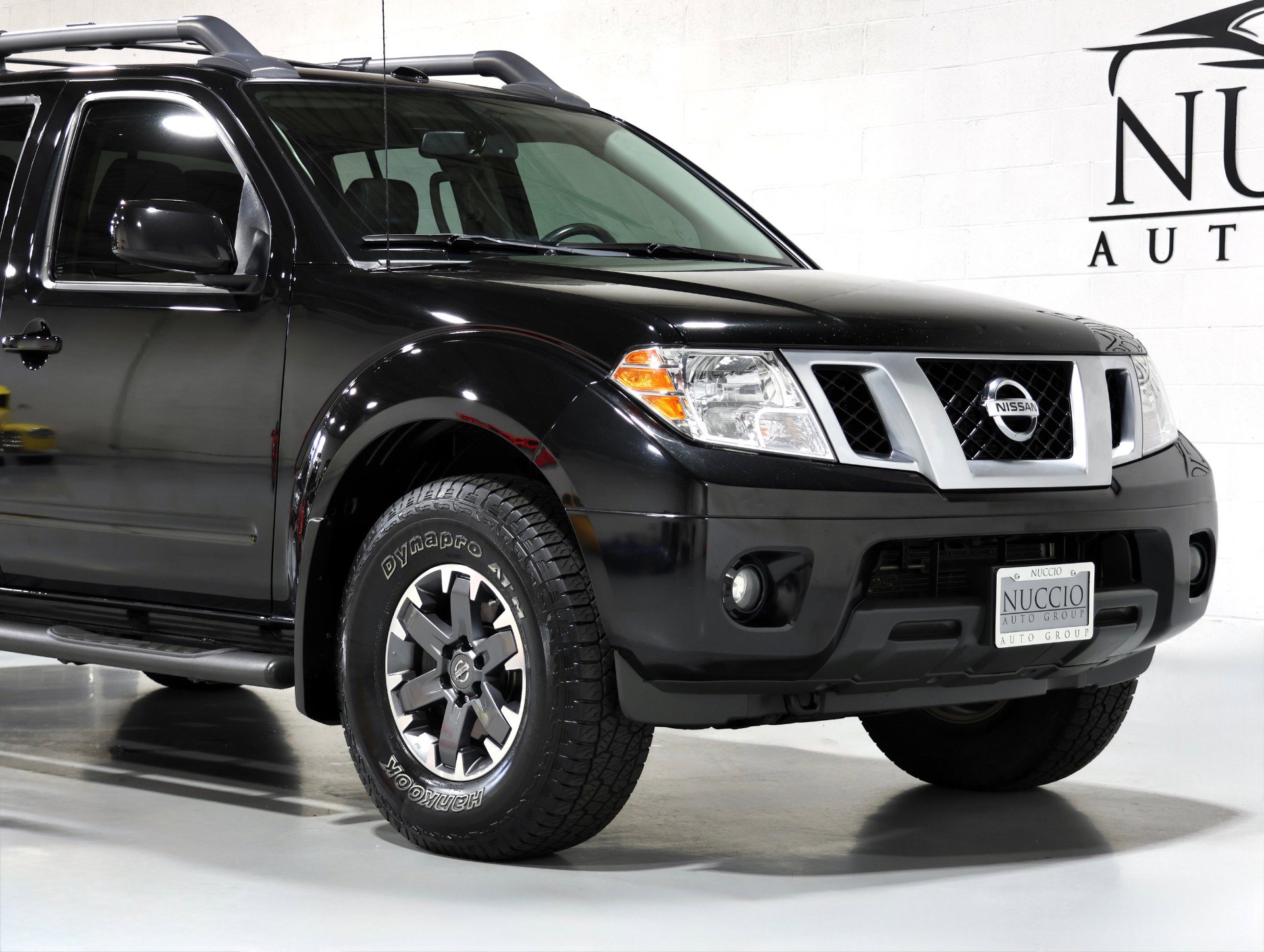 Used 2017 Nissan Frontier PRO-4X w/ Pro-4x Luxury Package AWD/4WD image 27