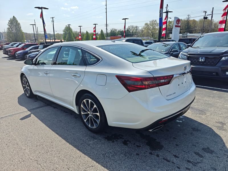 Used 2016 Toyota Avalon Limited FWD image 6