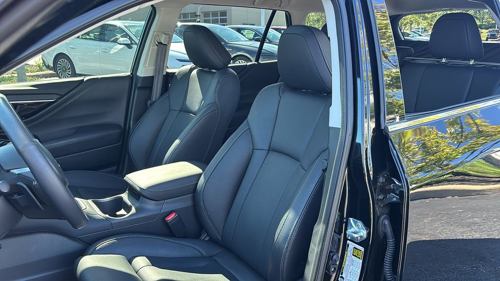 Used 2025 Subaru Outback Touring w/ Popular Package #2 image 10