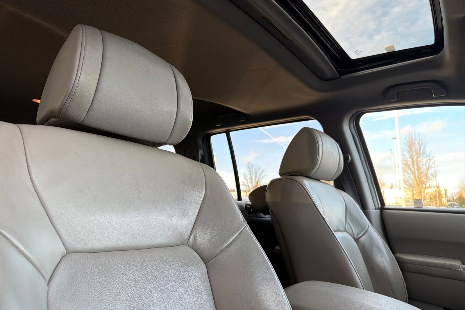 Used 2011 Honda Pilot EX-L image 17