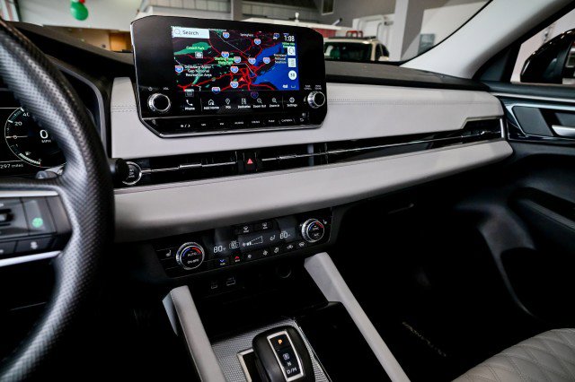 Used 2024 Mitsubishi Outlander SEL Black Edition image 39