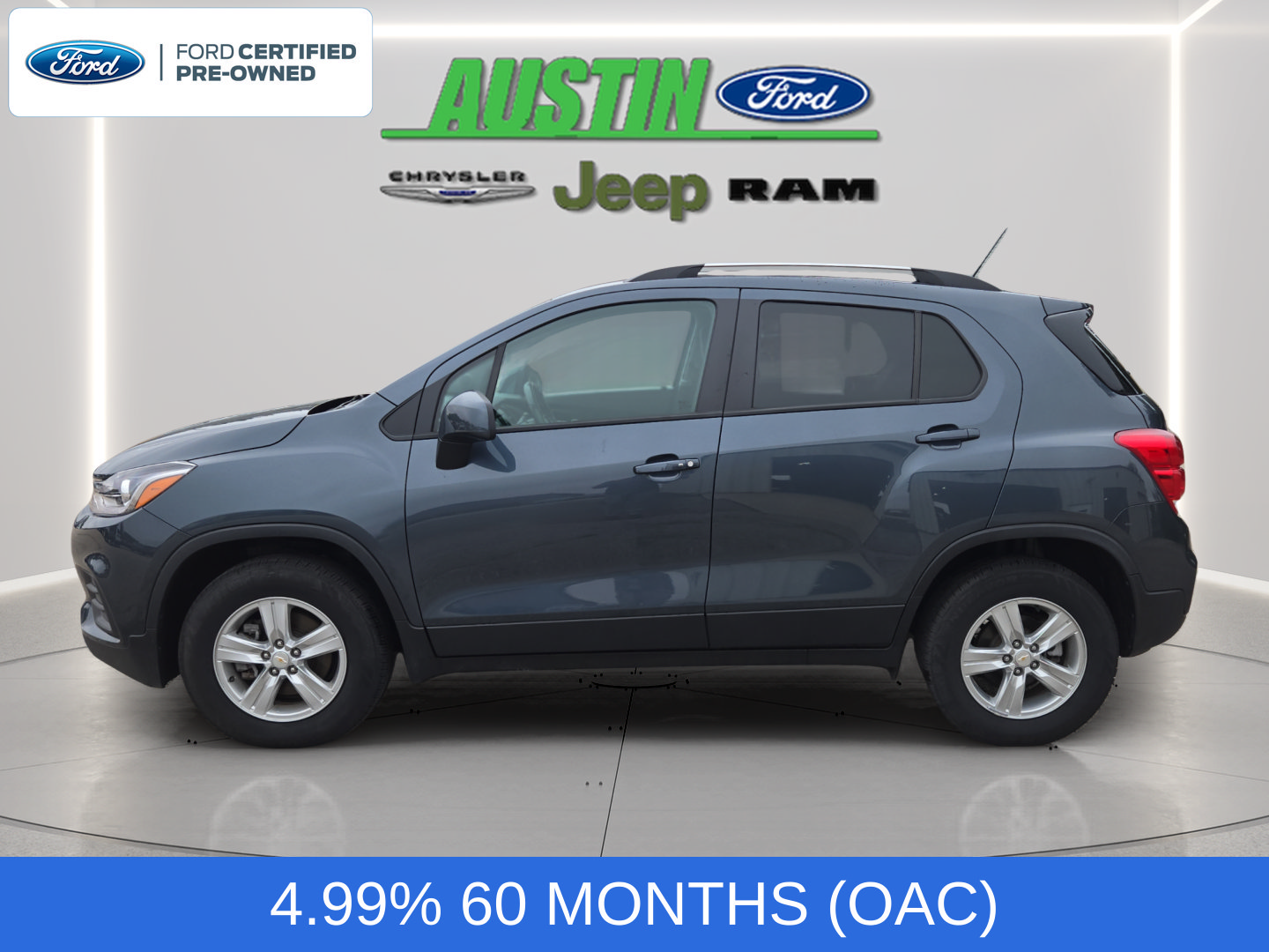 Used 2022 Chevrolet Trax LT w/ LT Convenience Package AWD/4WD image 2