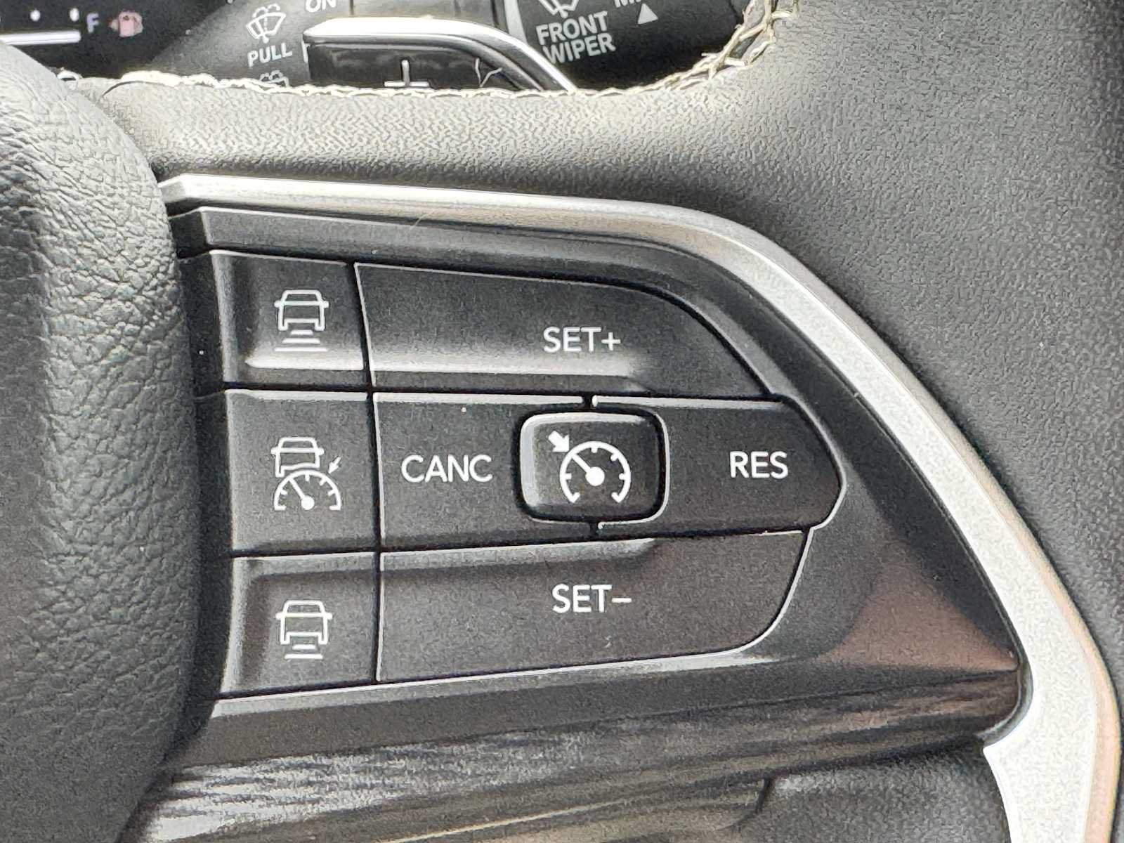 Used 2023 Jeep Grand Cherokee Altitude AWD/4WD image 22