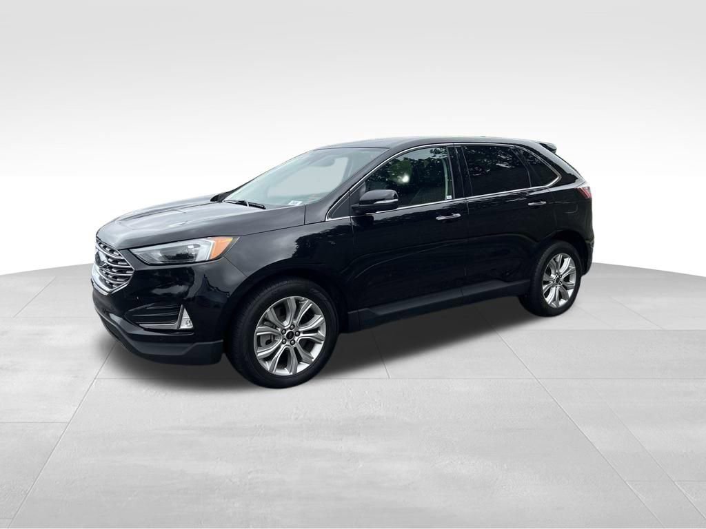Used 2024 Ford Edge Titanium image 3