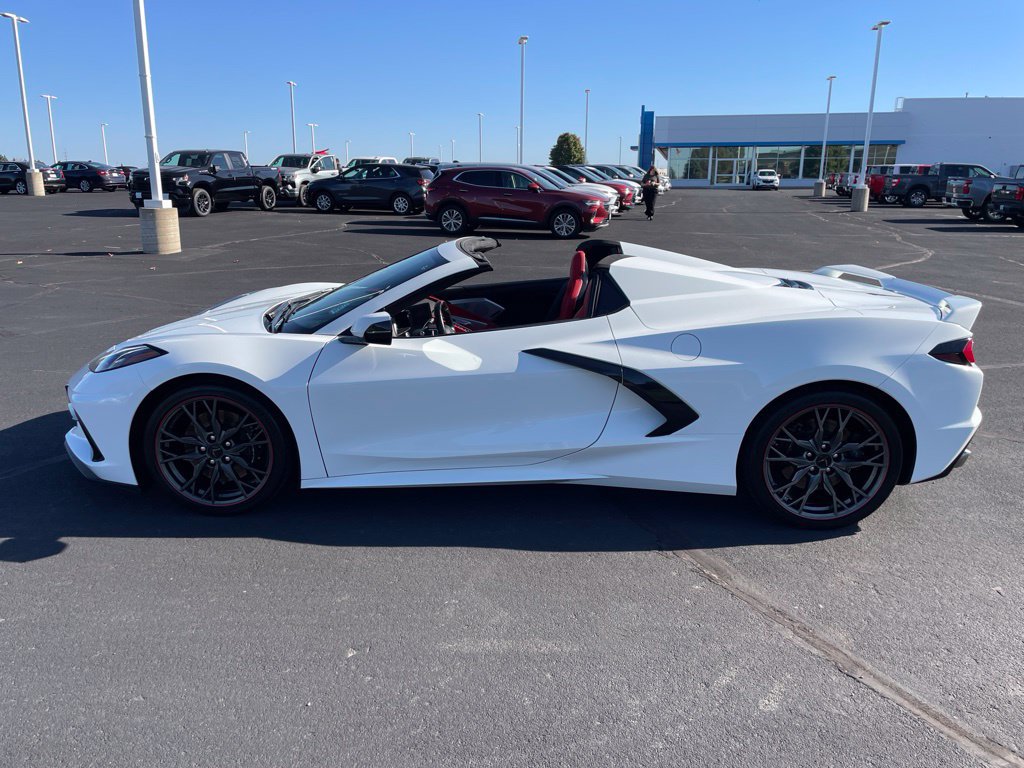 Used 2022 Chevrolet Corvette Stingray Premium Conv w/ Z51 Performance Package RWD image 32