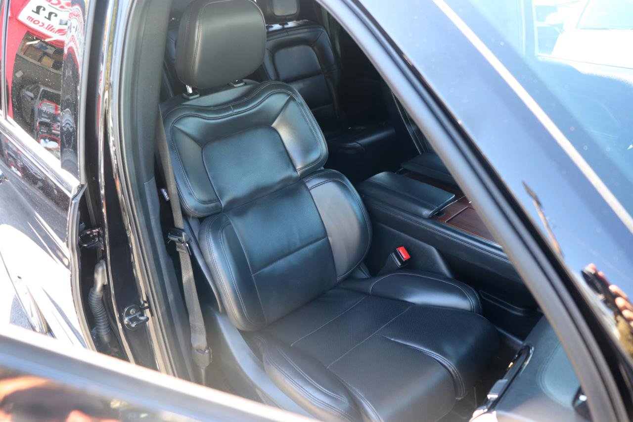 Used 2024 Lincoln Navigator L 4WD image 16