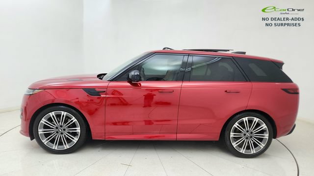 Used 2024 Land Rover Range Rover Sport Dynamic SE AWD/4WD image 3