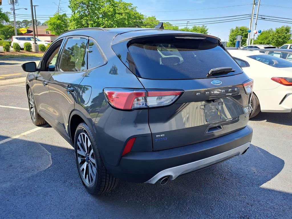 Used 2020 Ford Escape SE Sport FWD image 4