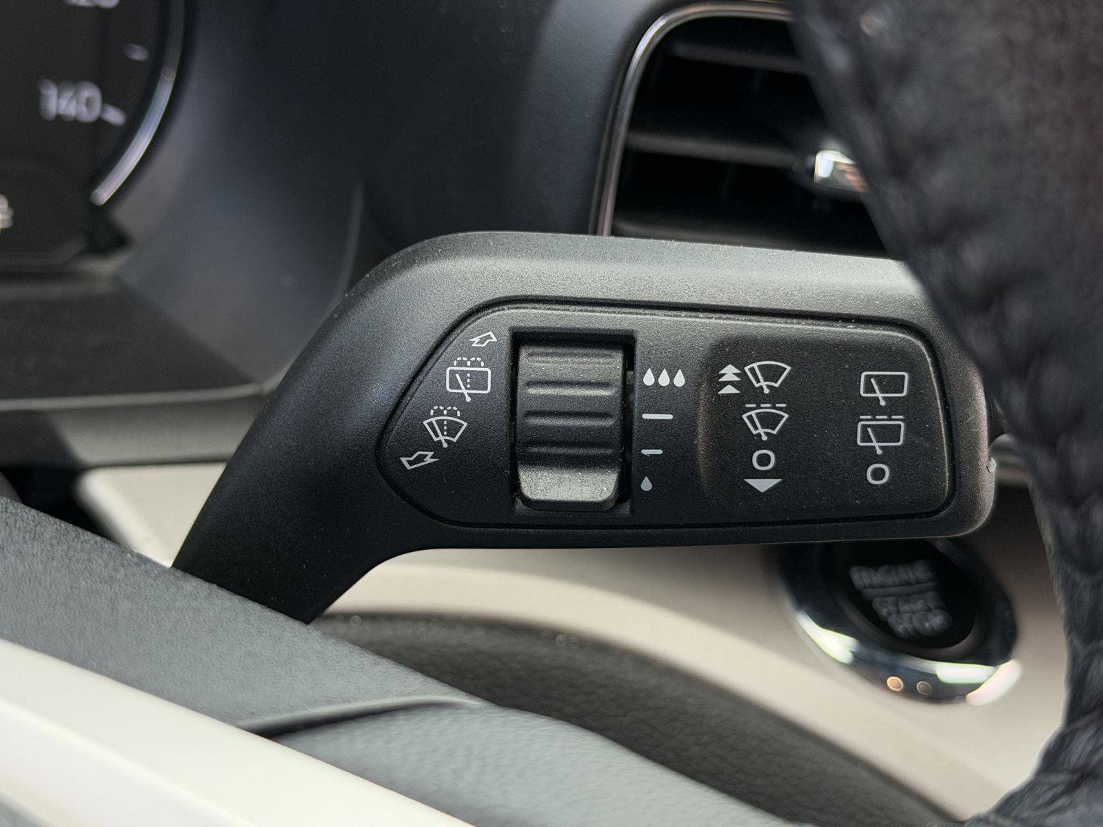 Used 2023 Ford Explorer XLT w/ Equipment Group 202A image 18