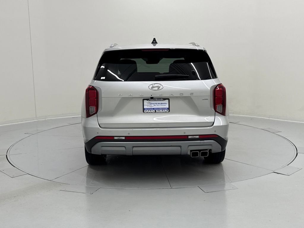 Used 2024 Hyundai Palisade SEL w/ Premium Package image 4