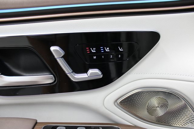 Used 2023 Mercedes-Benz EQS 580 580 4MATICﾮ image 22