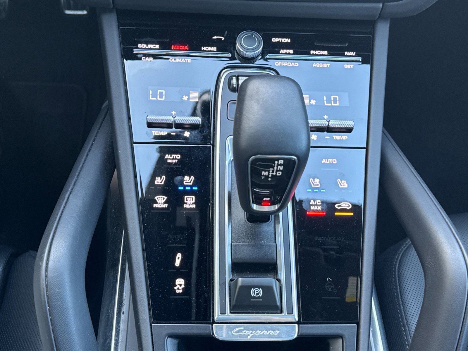 Certified 2023 Porsche Cayenne Turbo image 21