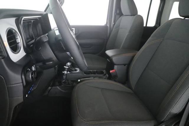 Used 2025 Jeep Wrangler Unlimited Sahara image 16