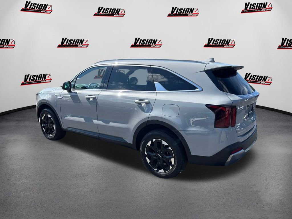 Certified 2025 Kia Sorento S image 7