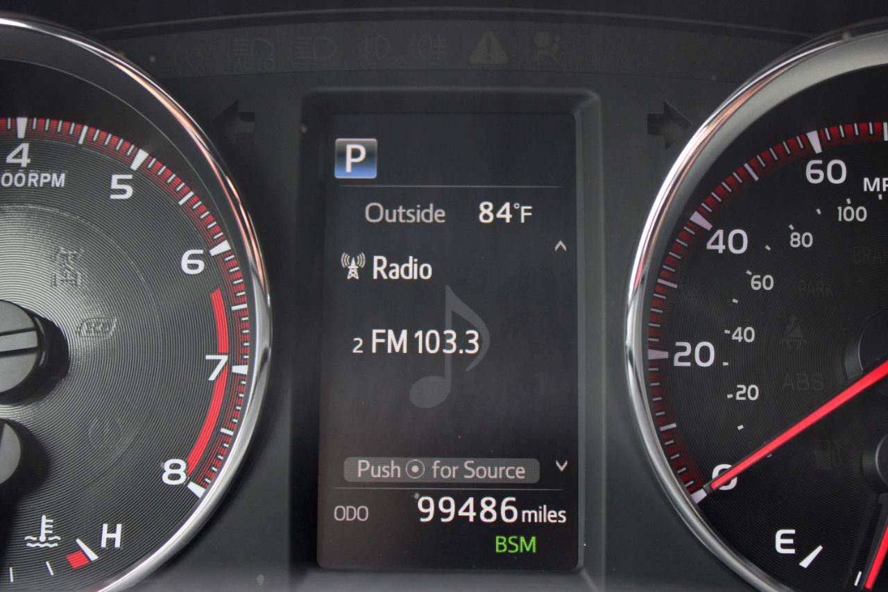 Used 2016 Toyota RAV4 SE FWD image 22