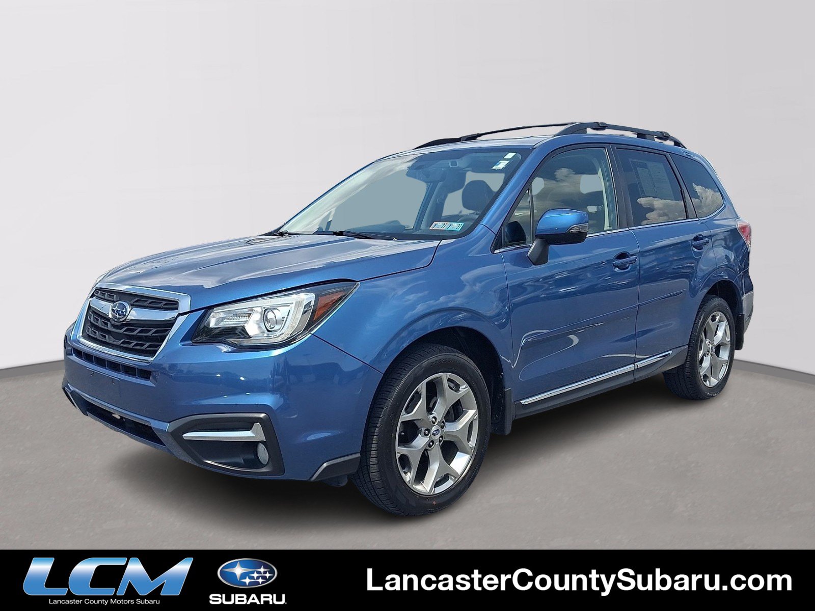 Used 2017 Subaru Forester 2.5i Touring AWD/4WD image 1