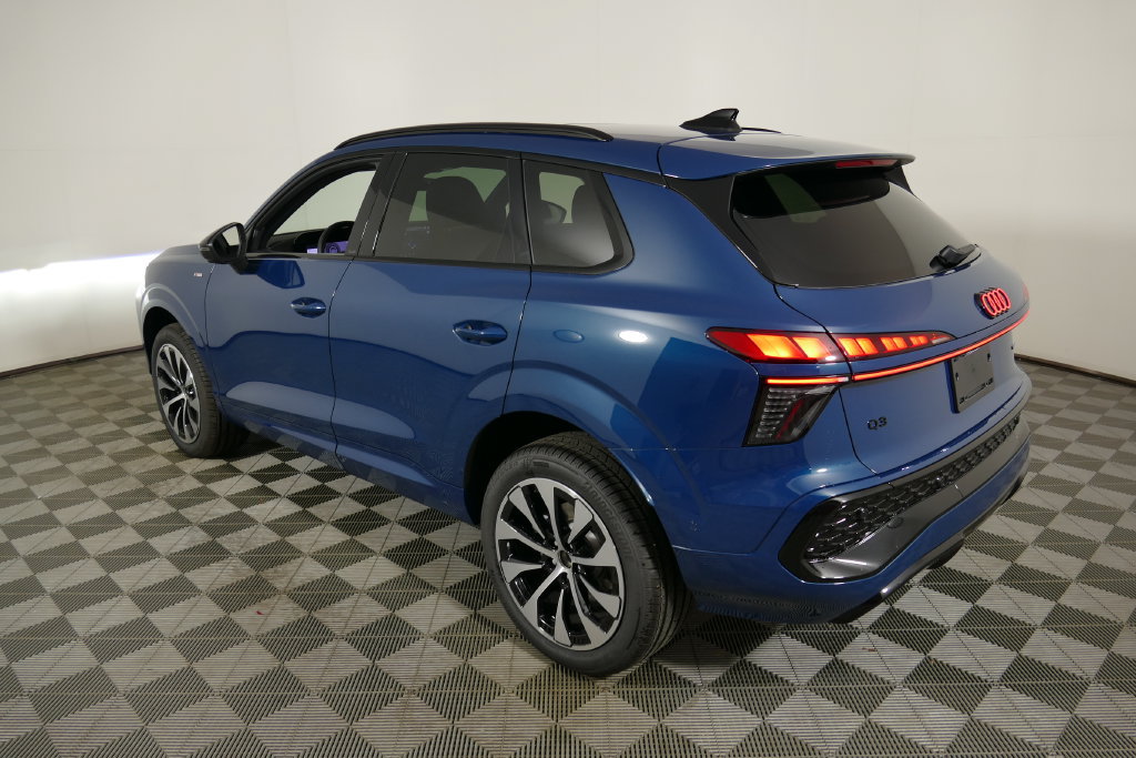 New 2026 Audi Q3 quattro 2.0T AWD/4WD image 5