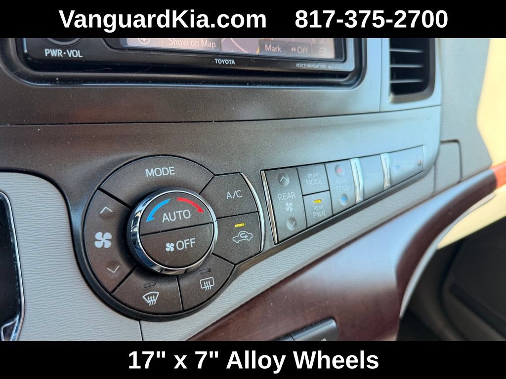 Used 2014 Toyota Sienna XLE FWD image 23