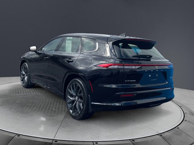 Used 2025 Toyota Crown Signia w/ Advanced Technology Package AWD/4WD image 3