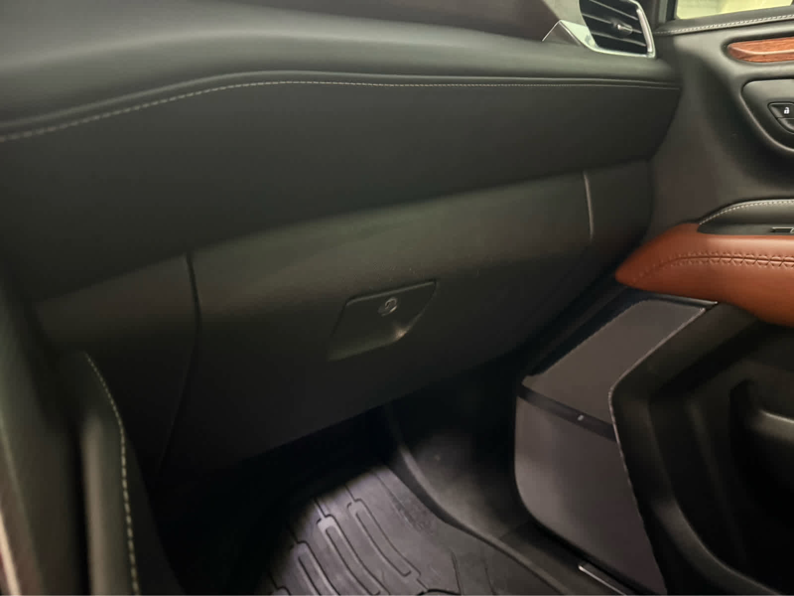 Certified 2023 GMC Yukon Denali Ultimate image 21