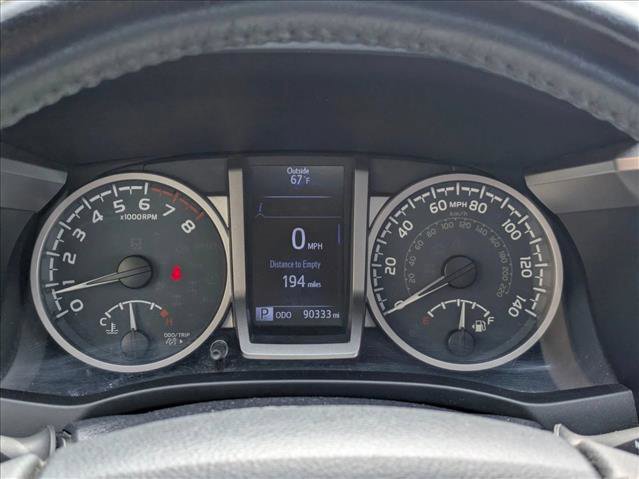 Used 2017 Toyota Tacoma Limited w/ Tow Package AWD/4WD image 11