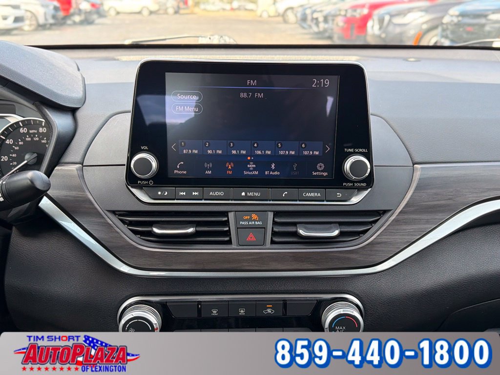 Used 2024 Nissan Altima 2.5 SV AWD/4WD image 5