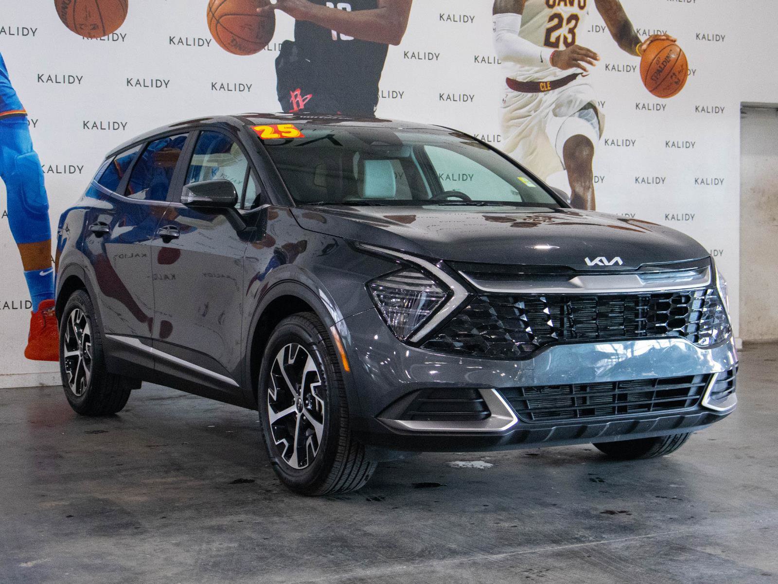 New 2025 Kia Sportage EX image 19