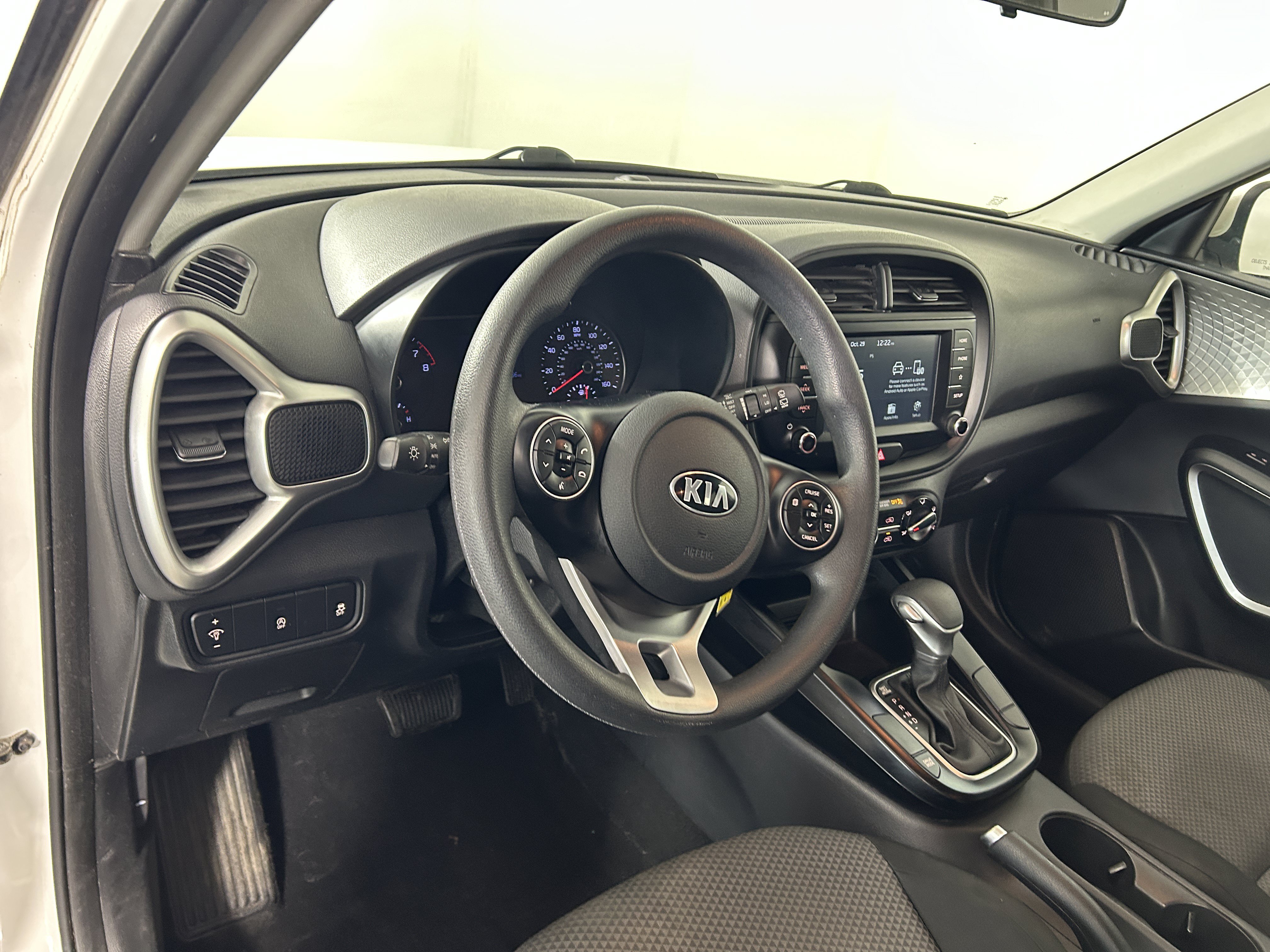 Used 2020 Kia Soul LX FWD image 12