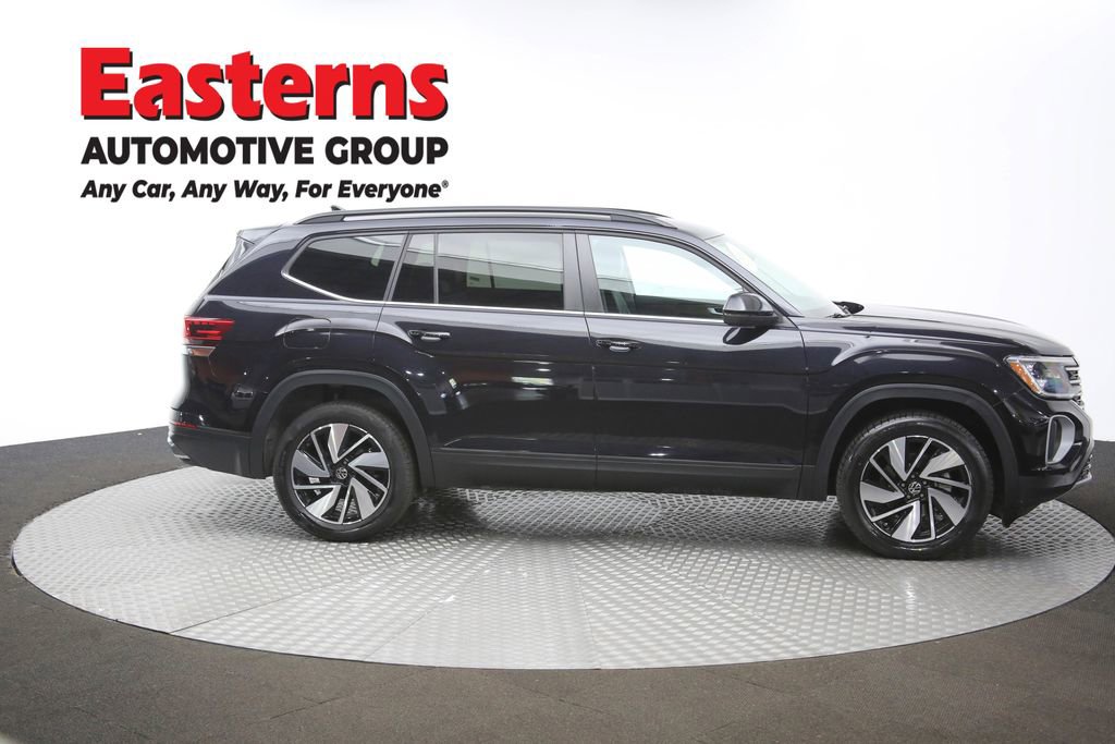 Used 2024 Volkswagen Atlas SE image 45