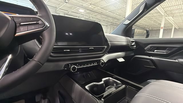 New 2026 Chevrolet Silverado EV LT AWD/4WD image 13