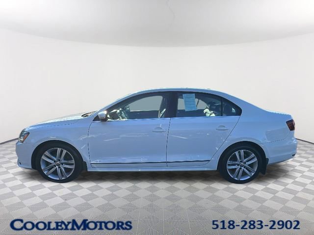 Used 2017 Volkswagen Jetta SEL image 1