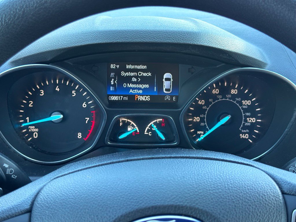Used 2017 Ford Escape SE w/ SE Cold Weather Package FWD image 12