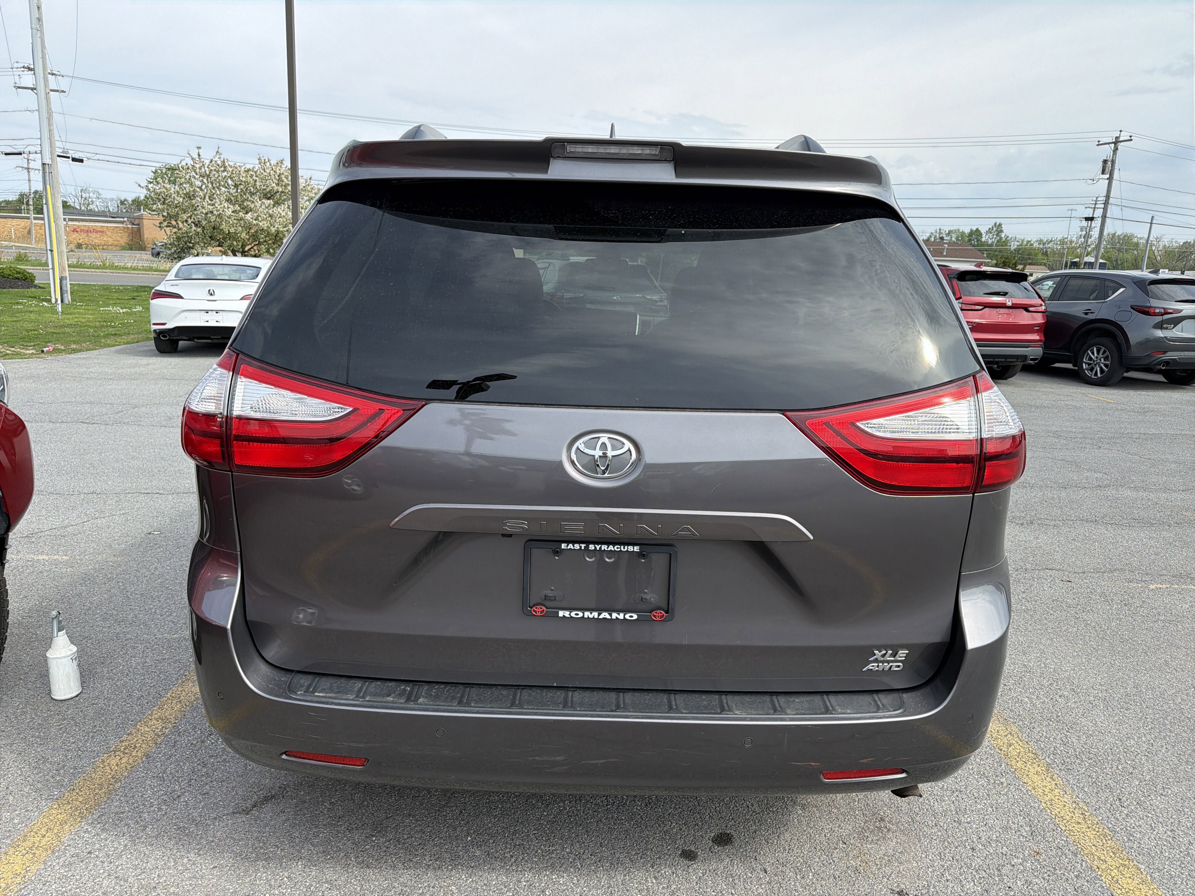 Certified 2019 Toyota Sienna XLE Premium AWD/4WD image 6