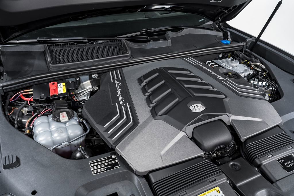 Used 2022 Lamborghini Urus AWD/4WD image 51