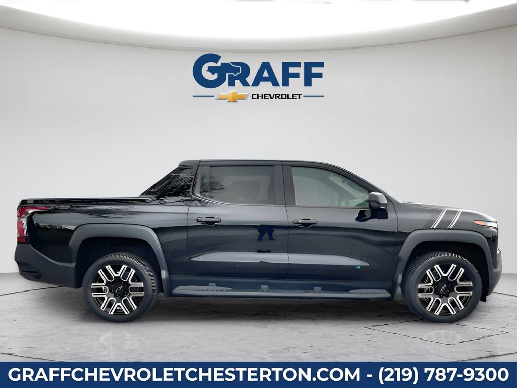New 2026 Chevrolet Silverado EV LT w/ LPO, Dark Package Plus AWD/4WD image 9
