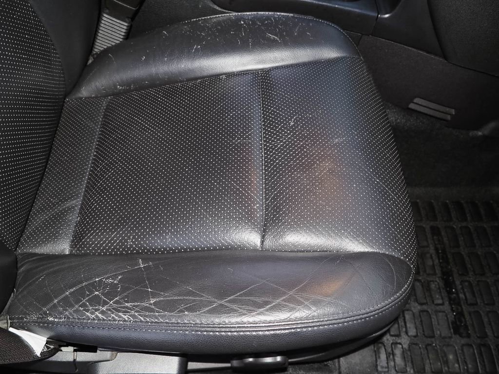 Used 2010 Ford Explorer Sport Trac Limited image 18