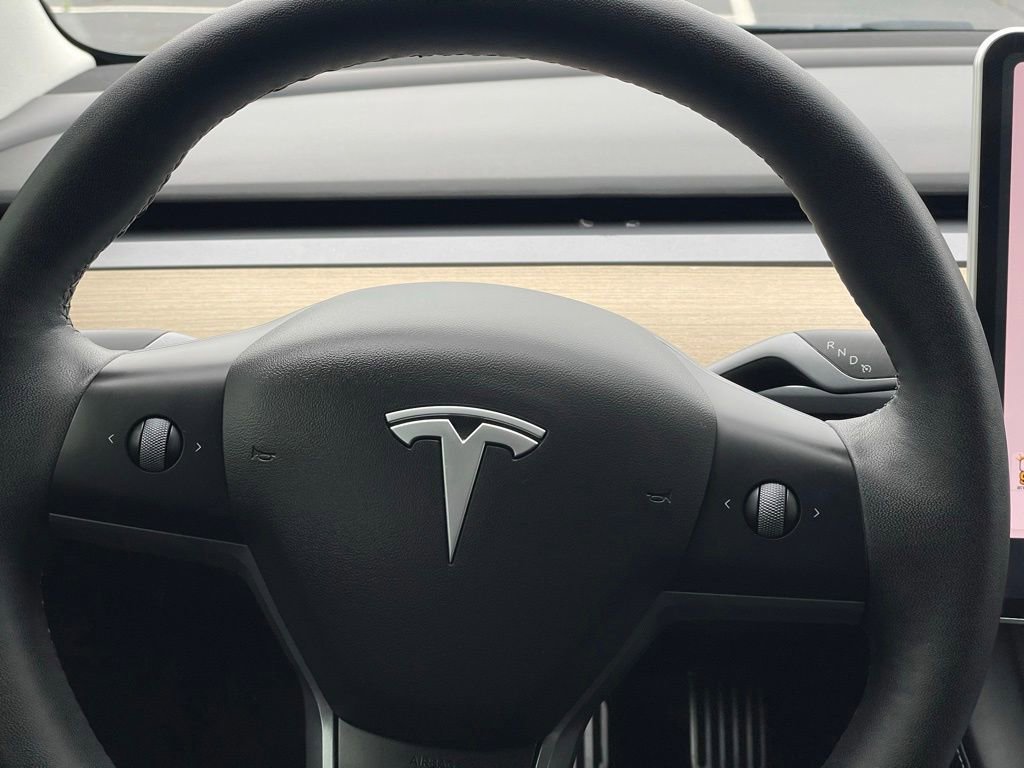 Used 2022 Tesla Model 3 Long Range AWD/4WD image 12