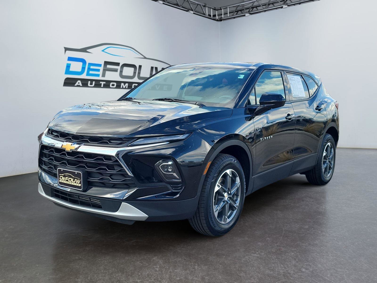Used 2025 Chevrolet Blazer LT image 7