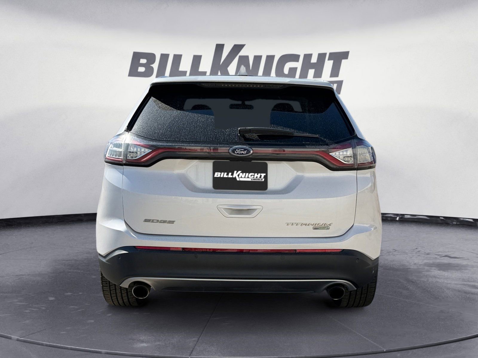 Used 2018 Ford Edge Titanium w/ Equipment Group 301A image 4