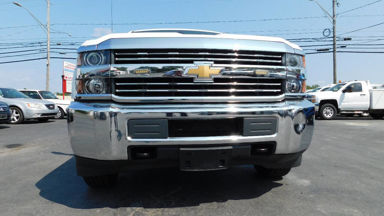 Used 2018 Chevrolet Silverado 2500 W/T image 13