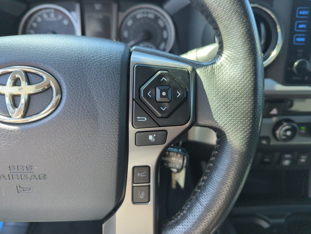 Used 2018 Toyota Tacoma SR5 RWD image 20