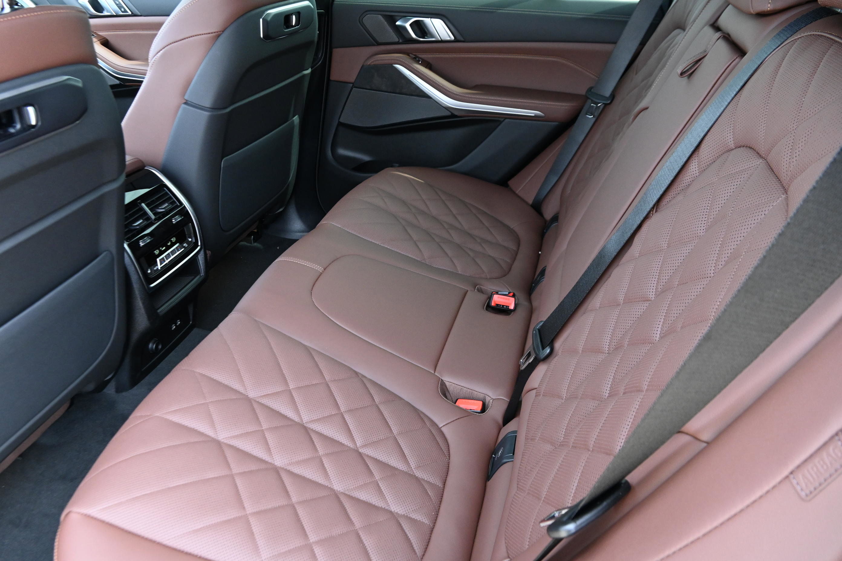 New 2026 BMW X5 sDrive40i w/ Climate Comfort Package image 10