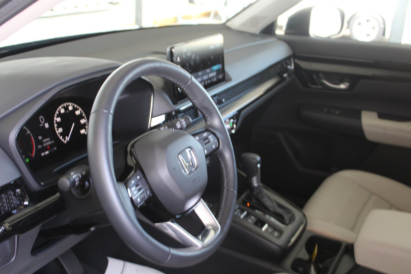 Used 2025 Honda CR-V EX-L image 16