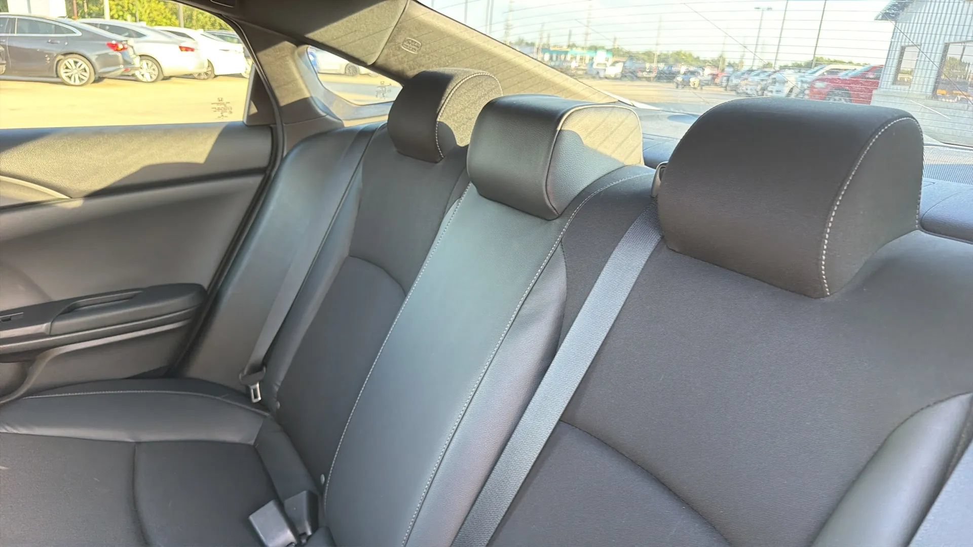 Used 2019 Honda Civic Sport image 38