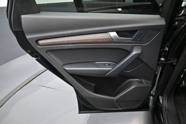 Used 2022 Audi Q5 2.0T Premium w/ Convenience Package AWD/4WD image 30