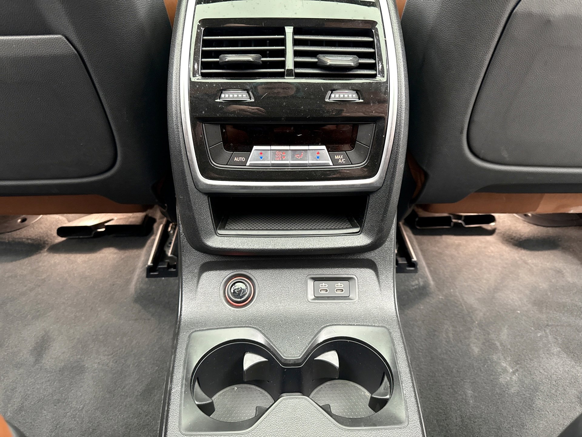 Used 2021 BMW X7 xDrive40i w/ Parking Assistance Package image 21