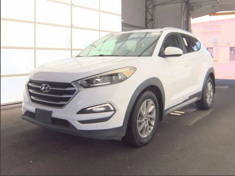 Used 2017 Hyundai Tucson SE w/ SE Popular Package 02