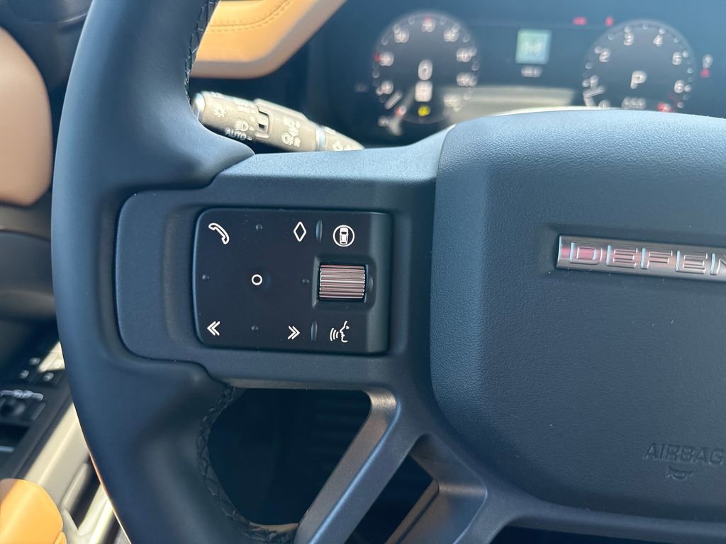 New 2026 Land Rover Defender 110 X-Dynamic SE AWD/4WD image 19