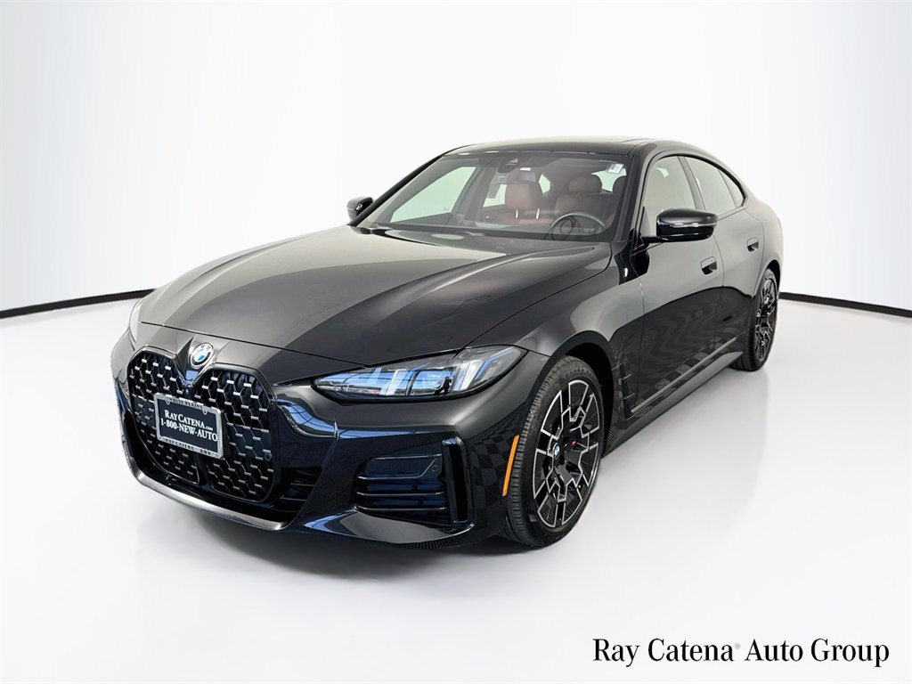 Used 2026 BMW 430i xDrive w/ M Sport Package AWD/4WD image 3