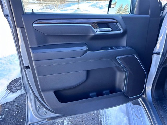 Used 2025 Chevrolet Silverado 1500 LT image 12